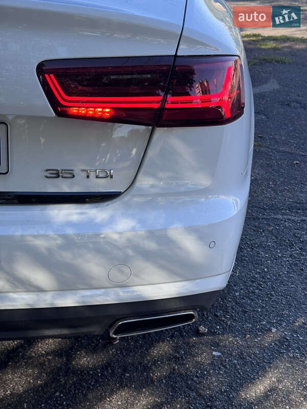 Седан Audi A6 2015 в Одессе