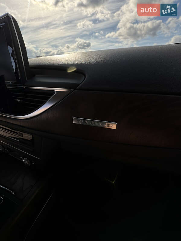 Седан Audi A6 2014 в Киеве