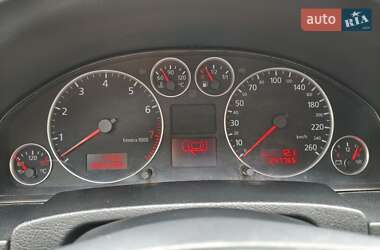 Универсал Audi A6 2004 в 