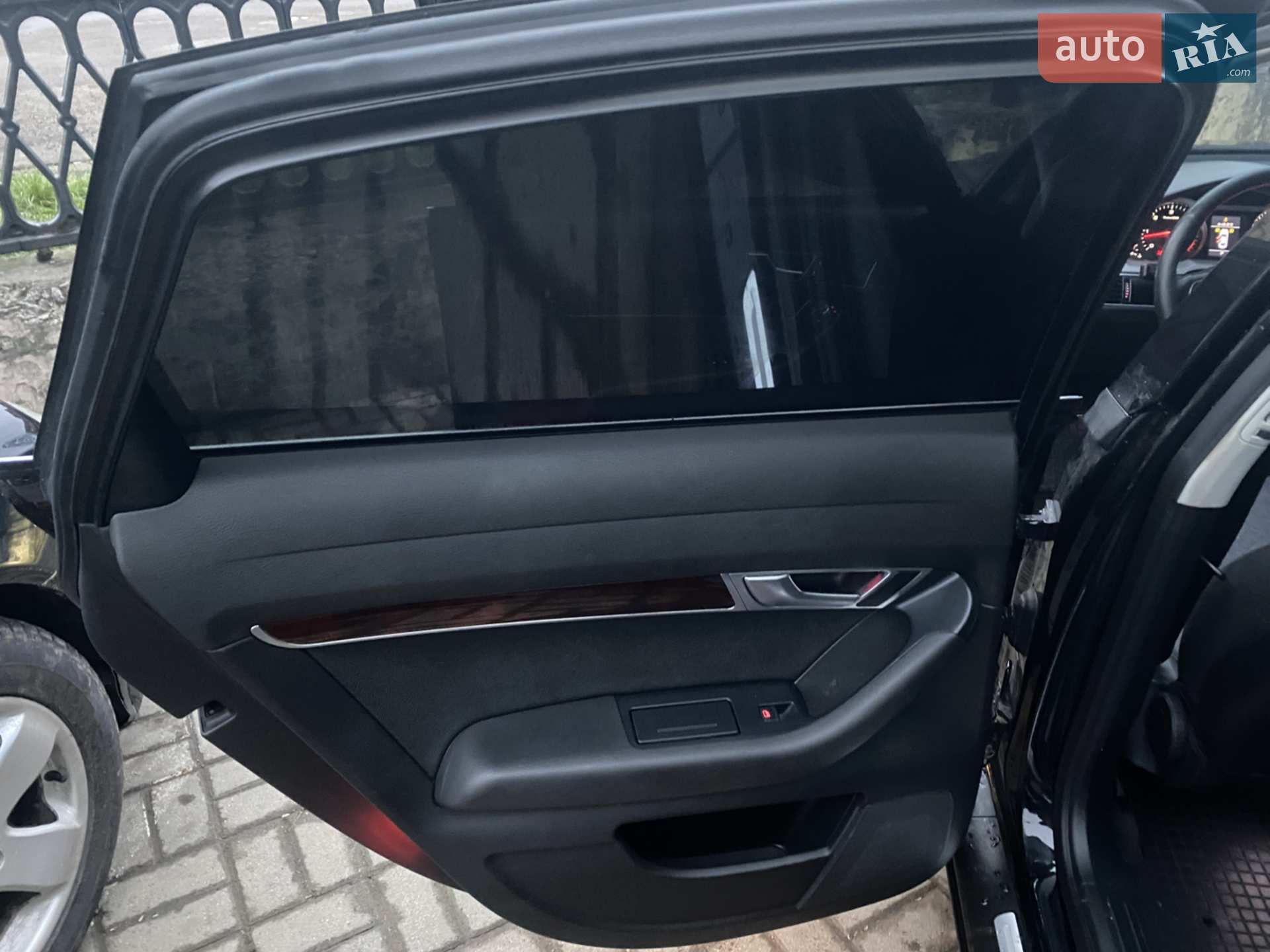 2010 Audi A6 - мініатюра 10