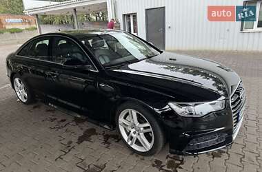 Седан Audi A6 2015 в 