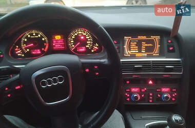 Седан Audi A6 2004 в 