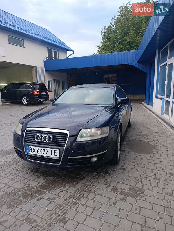 Седан Audi A6 2004 в Кременце