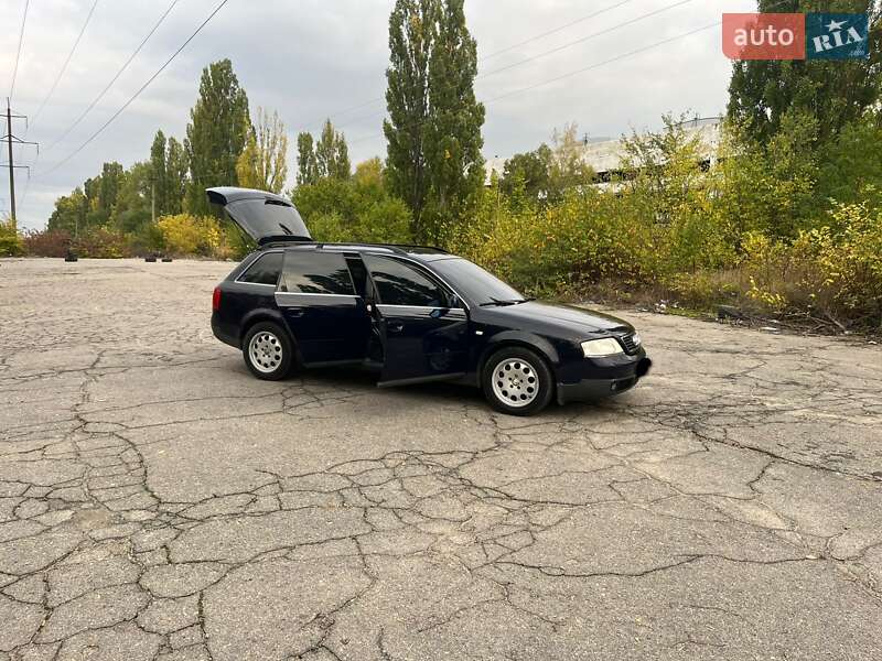 Універсал Audi A6 2000 в Умані