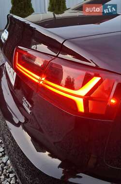 Седан Audi A6 2016 в 