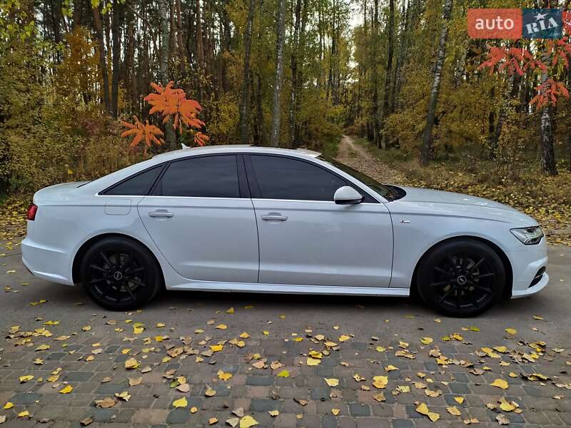 Седан Audi A6 2015 в Киеве