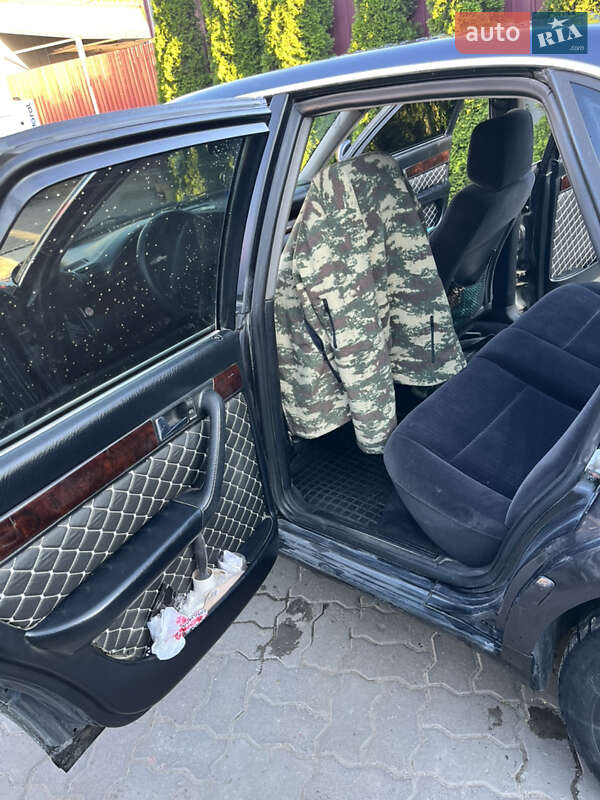 Седан Audi A6 1995 в Львове