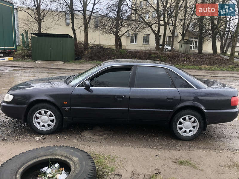 Седан Audi A6 1995 в Львове