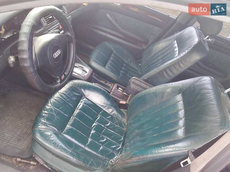 Седан Audi A6 1998 в Черкасах