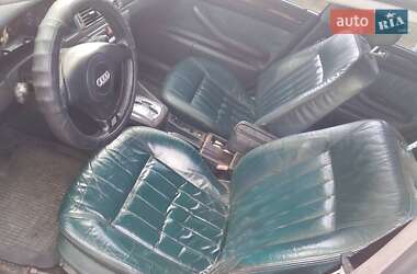 Седан Audi A6 1998 в  фото 4 Седан Audi A6 1998 в