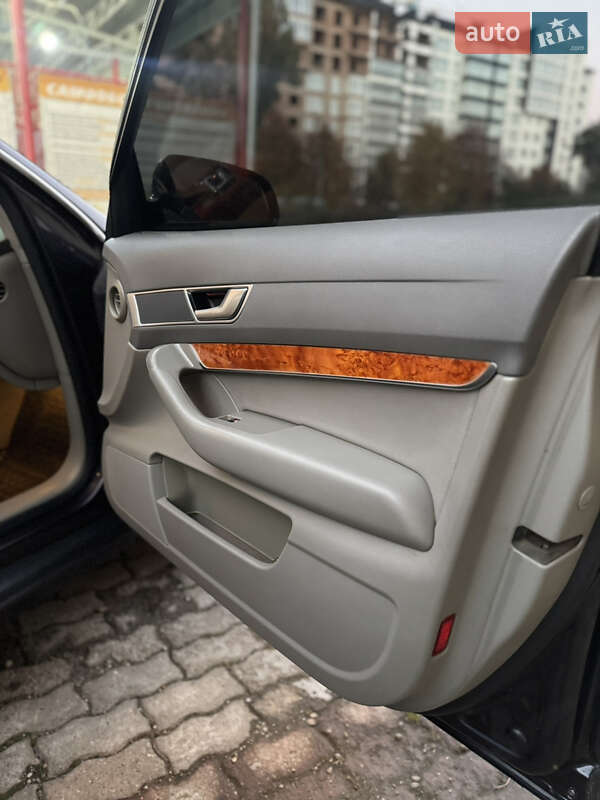 Седан Audi A6 2004 в Чернівцях