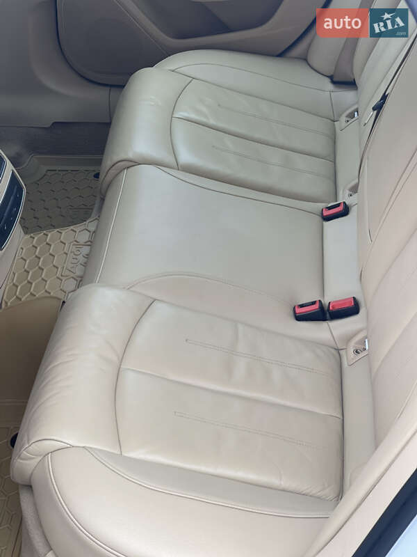 Седан Audi A6 2014 в Рівному