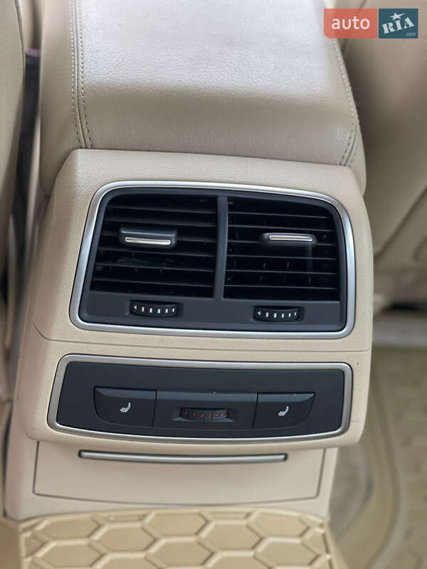 Седан Audi A6 2014 в Рівному