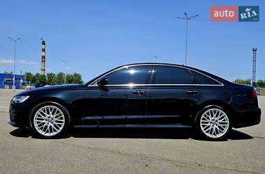 Седан Audi A6 2015 в 