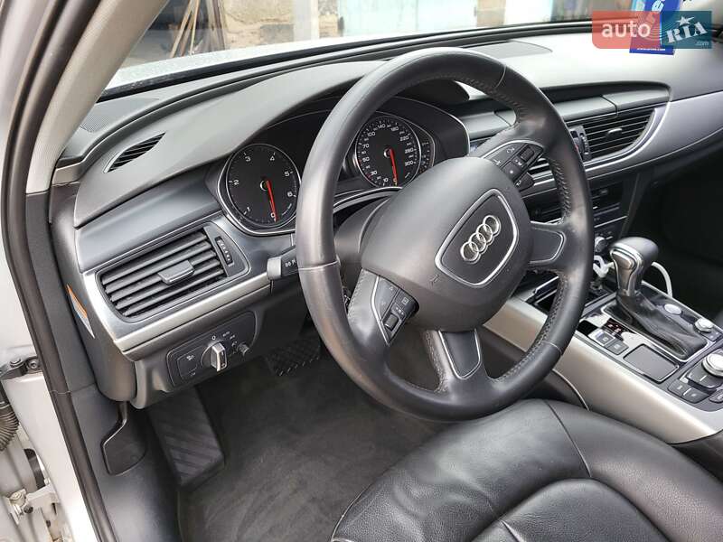 Седан Audi A6 2014 в Киеве