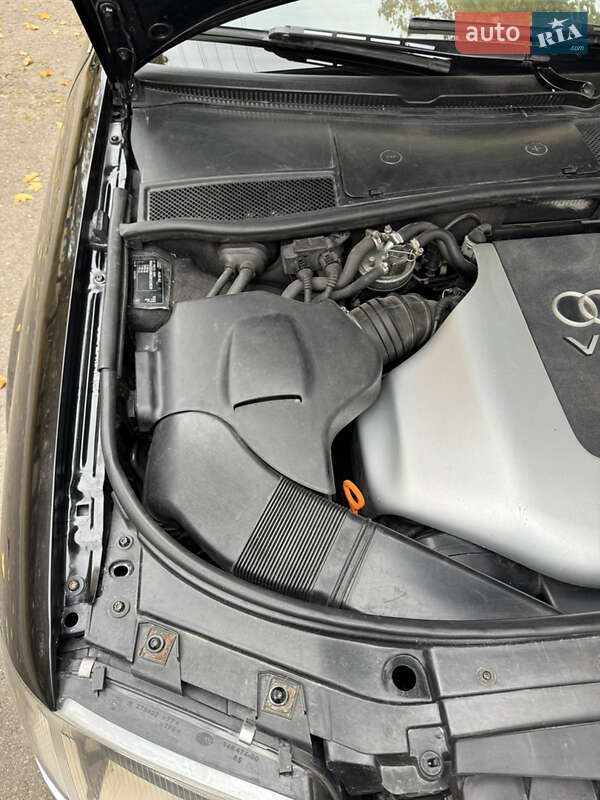 Універсал Audi A6 2002 в Хотині