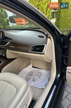 Седан Audi A6 2016 в 
