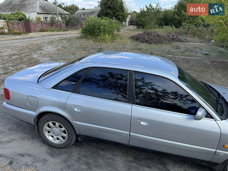 Седан Audi A6 1997 в Зміїві