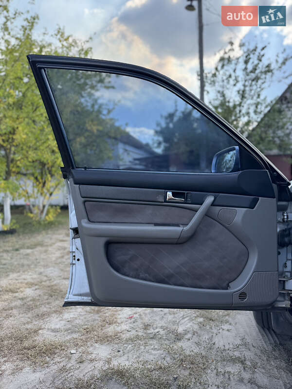 Седан Audi A6 1997 в Зміїві