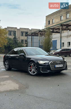 Седан Audi A6 2022 в 