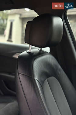 Седан Audi A6 2013 в 