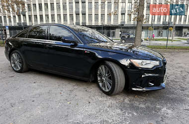 Седан Audi A6 2013 в 