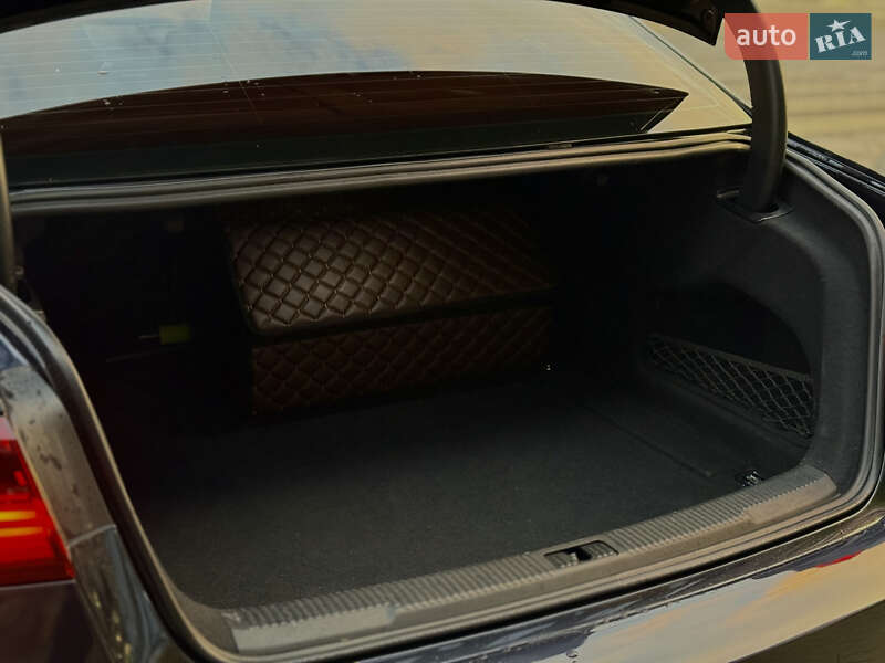 Седан Audi A6 2017 в Рівному