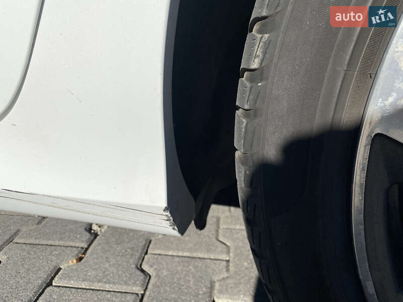 Седан Audi A6 2014 в Чернівцях
