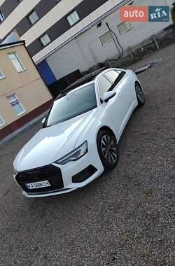 Седан Audi A6 2021 в 