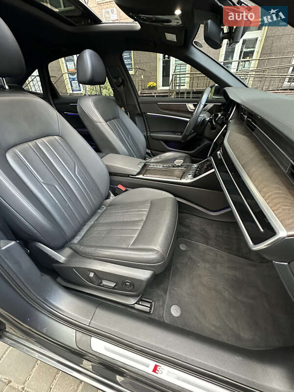 Седан Audi A6 2020 в Одессе