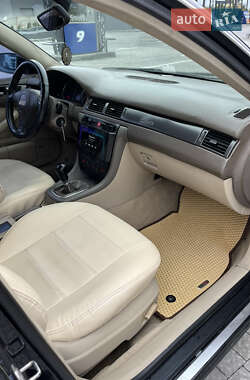 Седан Audi A6 2002 в 