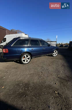 Універсал Audi A6 1996 в 