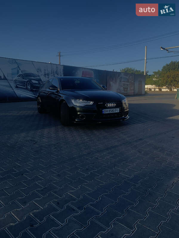 Седан Audi A6 2015 в Усатове