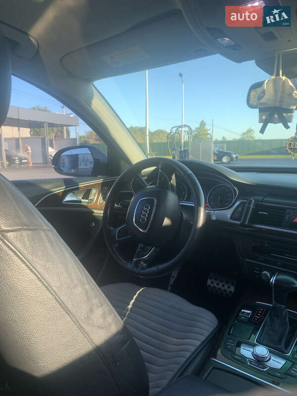Седан Audi A6 2015 в Усатове
