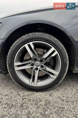Седан Audi A6 2012 в 