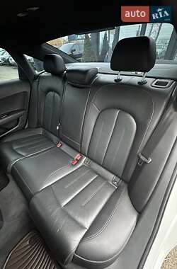 Седан Audi A6 2016 в 