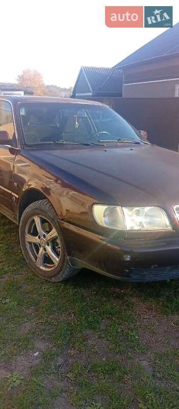 Седан Audi A6 1995 в Черновцах