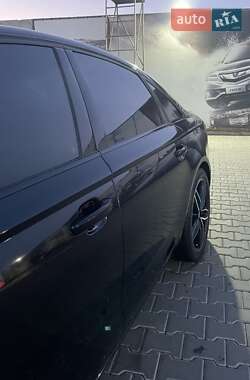 Седан Audi A6 2015 в  фото 4 Седан Audi A6 2015 в