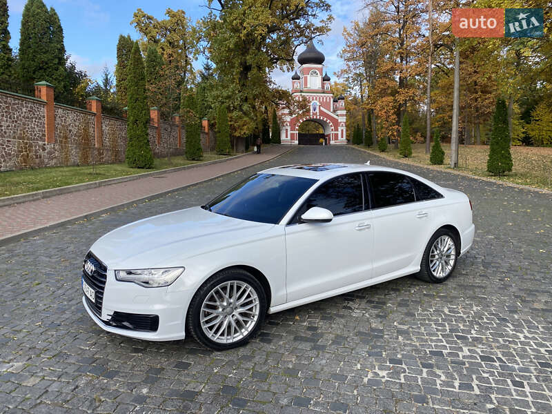 Седан Audi A6 2015 в  фото Седан Audi A6 2015 в