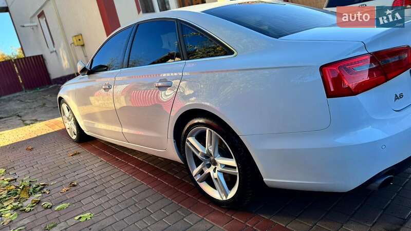 Седан Audi A6 2014 в Бучачі