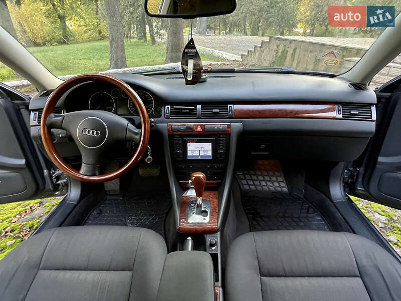 Седан Audi A6 2003 в Бершаді