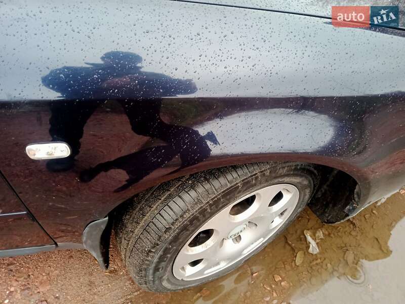 Седан Audi A6 2002 в Конотопе