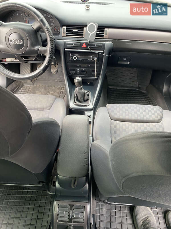 Универсал Audi A6 1999 в Киеве