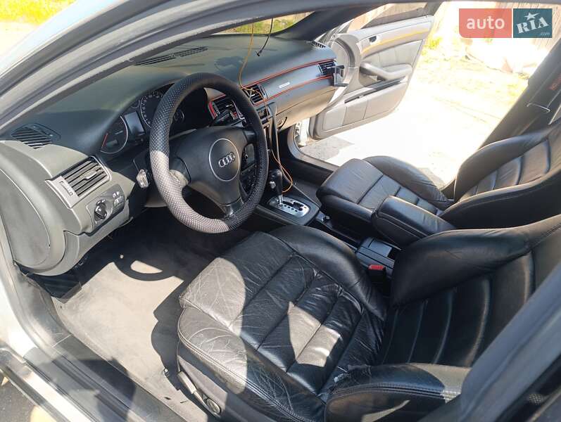 Універсал Audi A6 2004 в Чернівцях