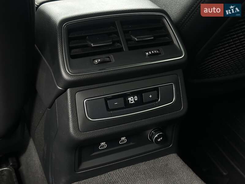 Седан Audi A6 2024 в Львові