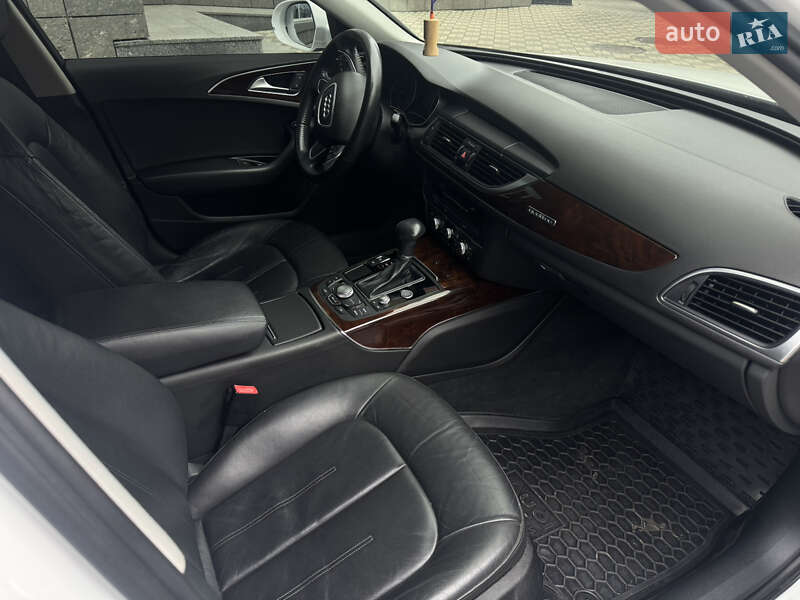 Седан Audi A6 2014 в Киеве