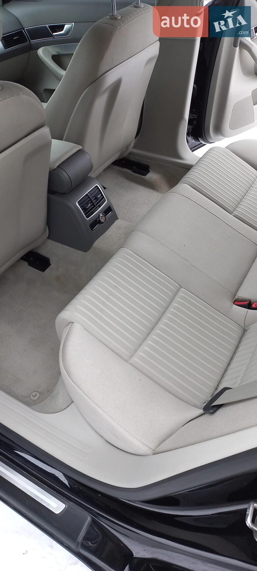 2010 Audi A6 - мініатюра 16