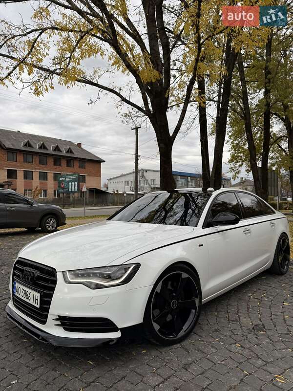 Седан Audi A6 2012 в Виноградові