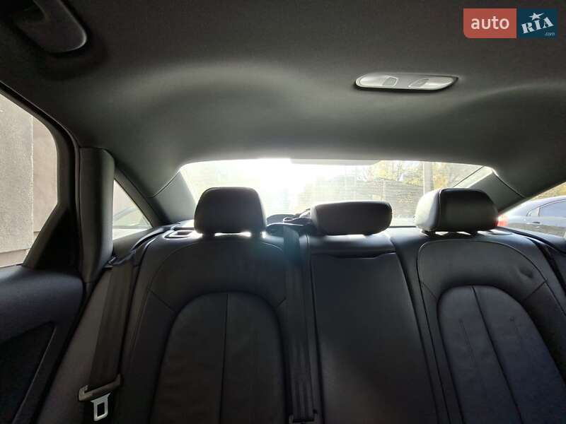 Седан Audi A6 2015 в Рівному