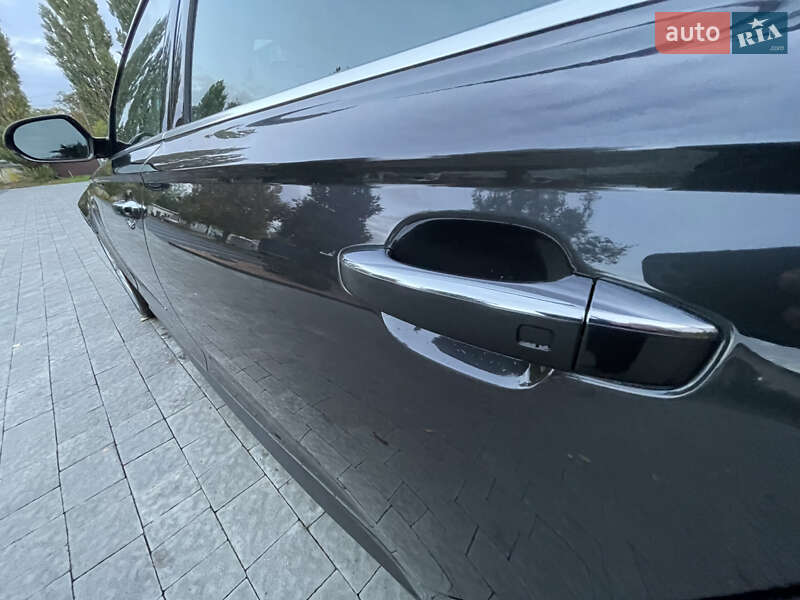 Седан Audi A6 2016 в Рівному